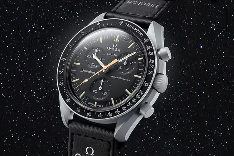 OMEGA x swatch によるムーンスウォッチの新作 “Mission to Moonshine Gold” の再販が決定